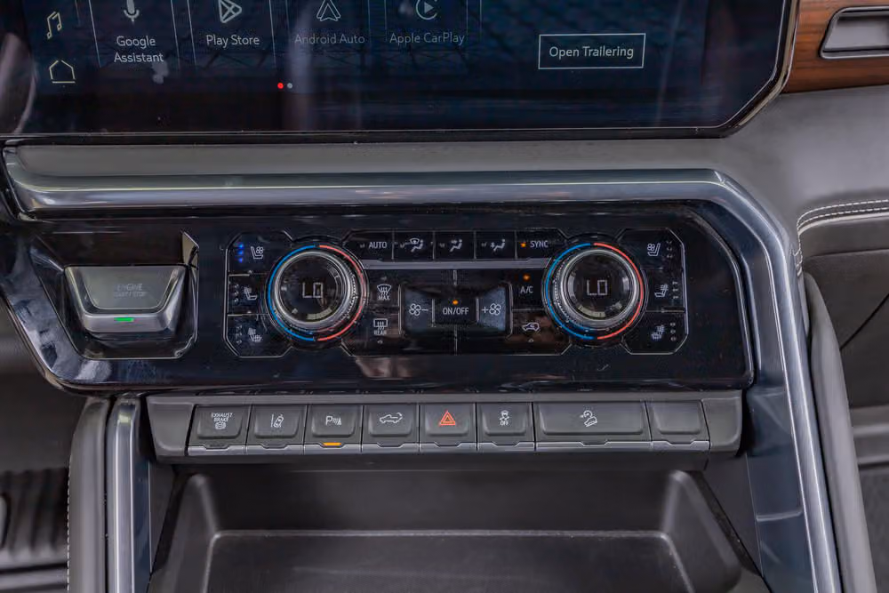 2026 GMC Sierra 2500HD Denali Ultimate Crew Cab Image 27