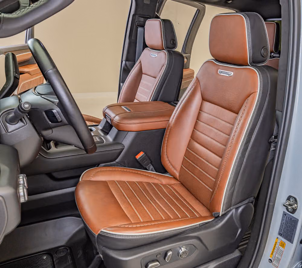 2026 GMC Sierra 2500HD Denali Ultimate Crew Cab Image 30