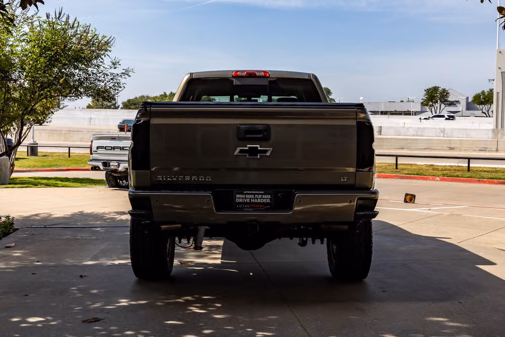 2017 Chevrolet Silverado 1500 LT Z71 Crew Cab Image 7