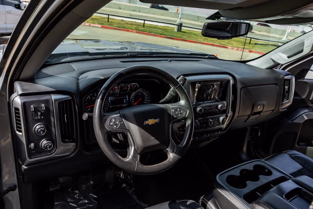 2017 Chevrolet Silverado 1500 LT Z71 Crew Cab Image 15