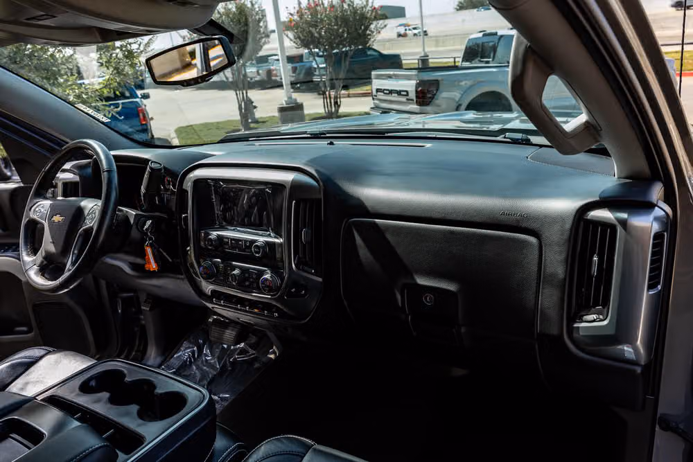 2017 Chevrolet Silverado 1500 LT Z71 Crew Cab Image 16