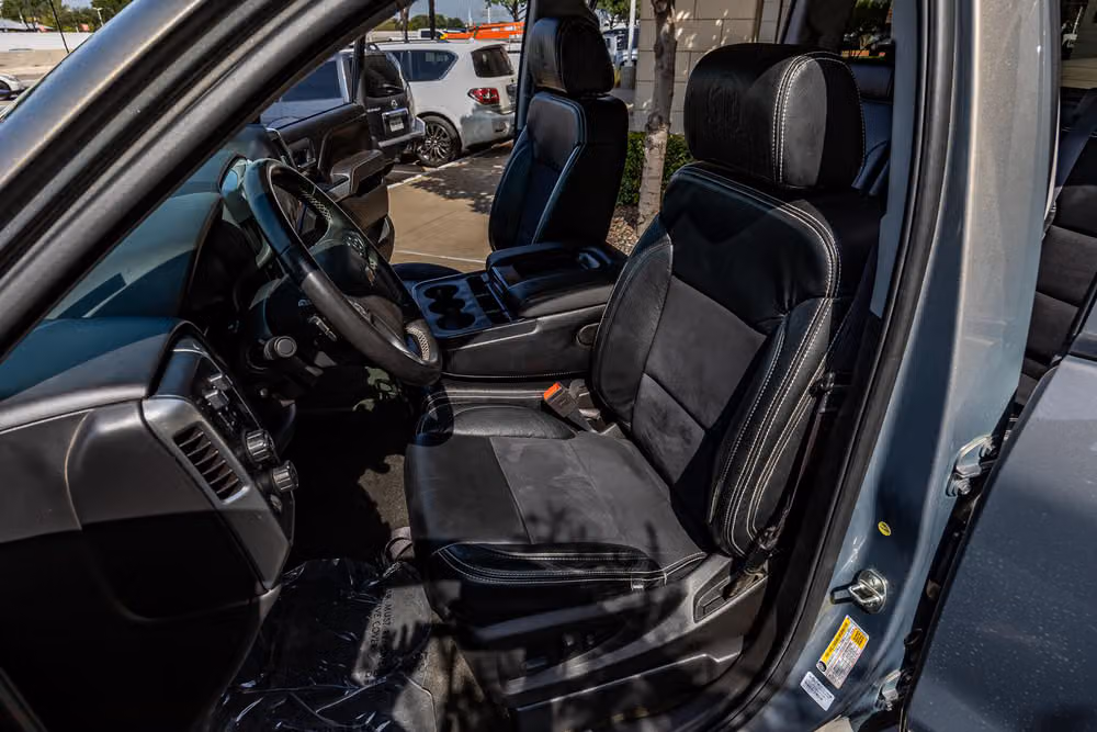 2017 Chevrolet Silverado 1500 LT Z71 Crew Cab Image 24
