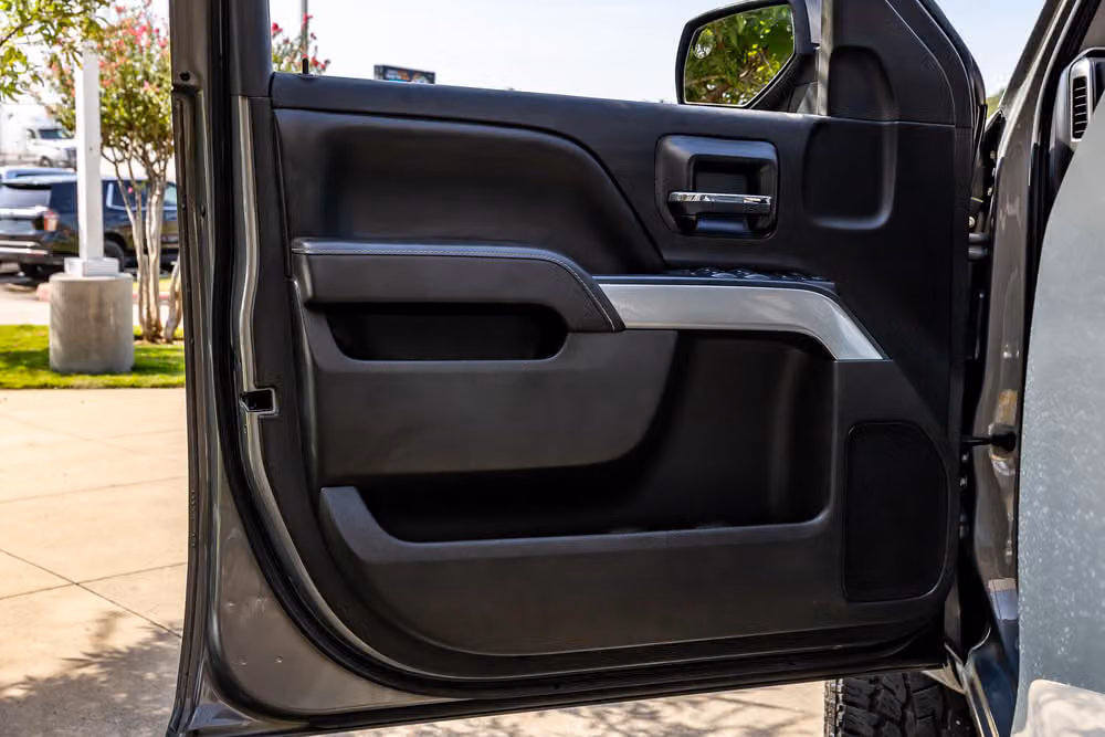2017 Chevrolet Silverado 1500 LT Z71 Crew Cab Image 30