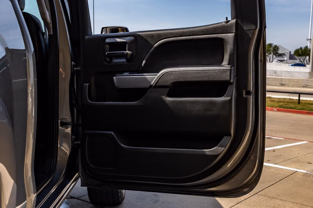 2017 Chevrolet Silverado 1500 LT Z71 Crew Cab Image 33