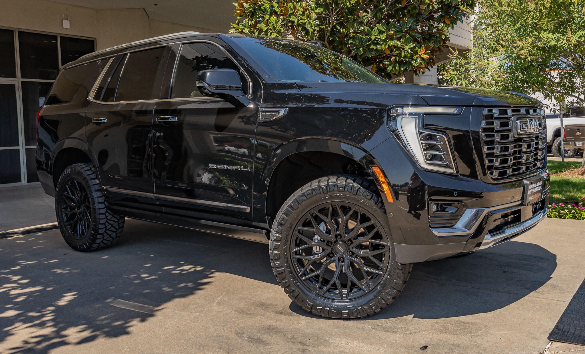 2025 GMC Yukon Denali Ultimate