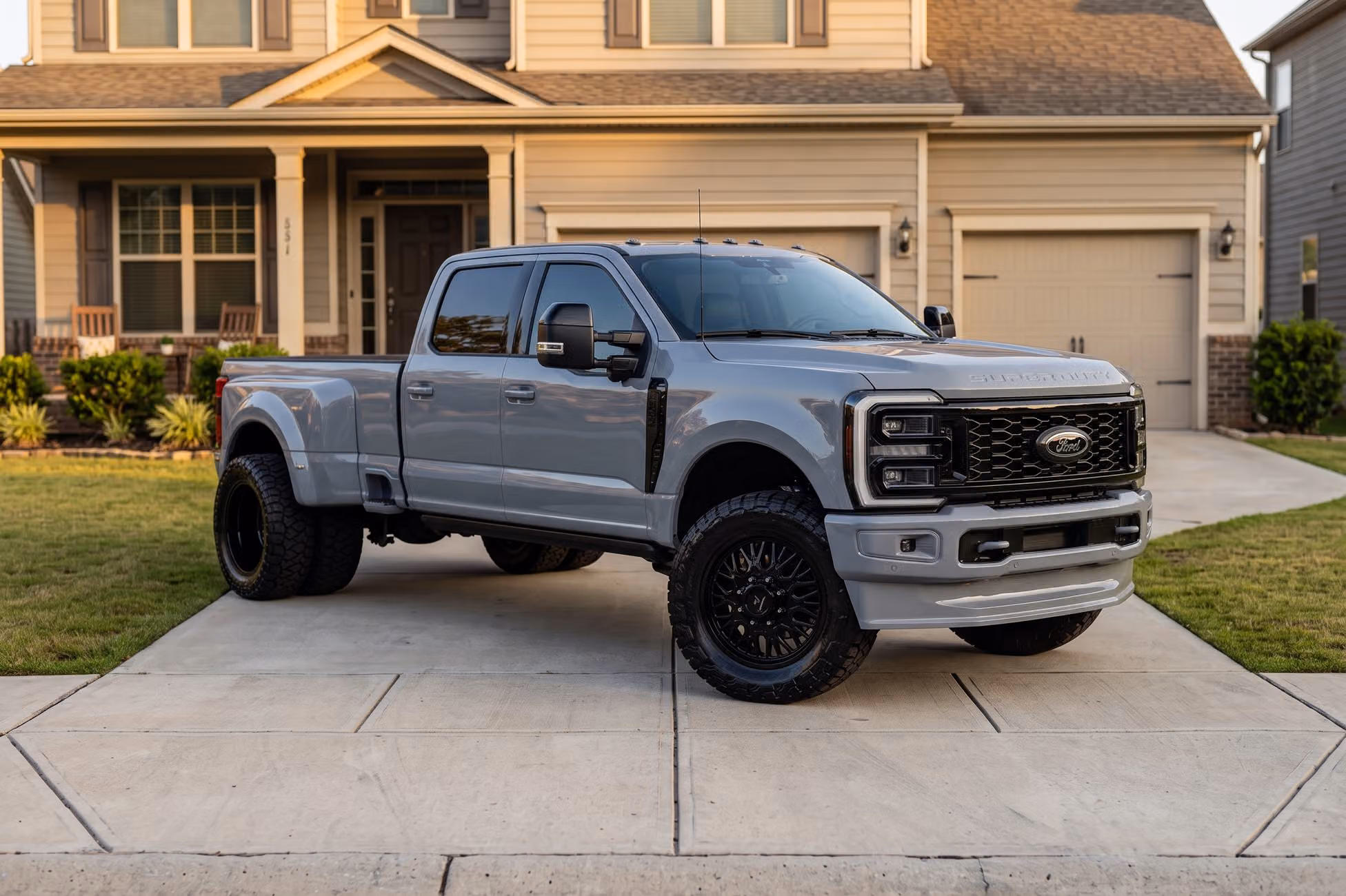 2026 Ford F-350 Super Duty Platinum Crew Cab Image 37