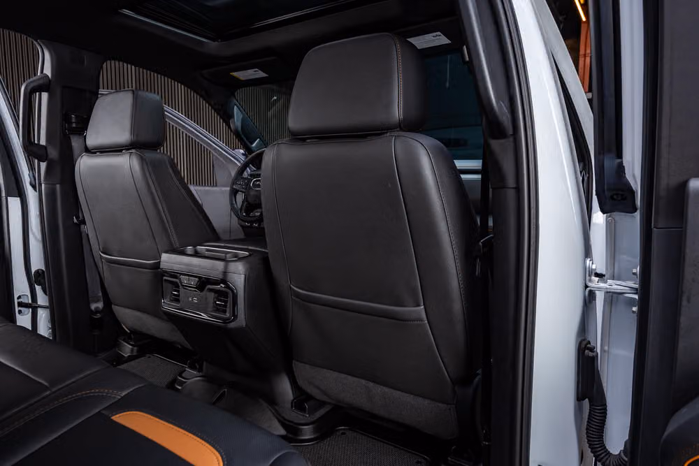2025 GMC Sierra 2500HD AT4 Crew Cab Image 33