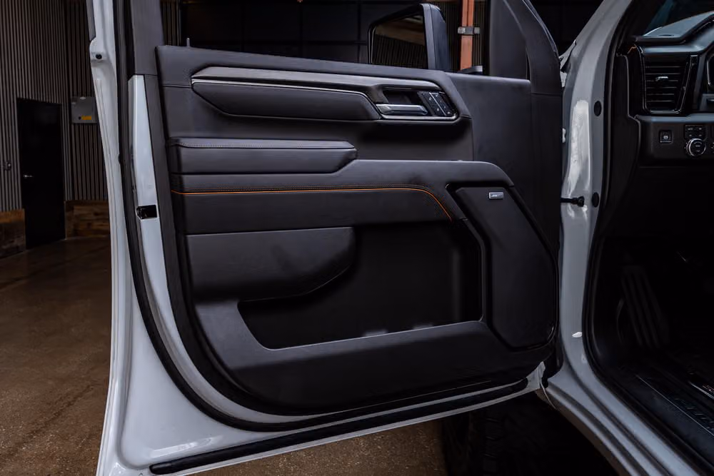 2025 GMC Sierra 2500HD AT4 Crew Cab Image 37
