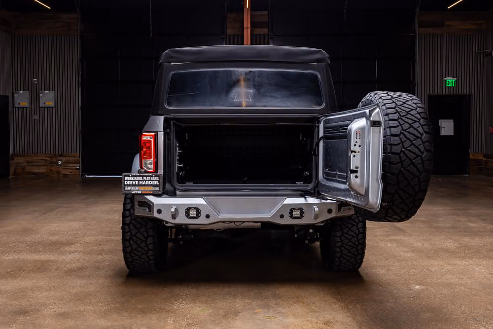 2022 Ford Bronco Base Image 10