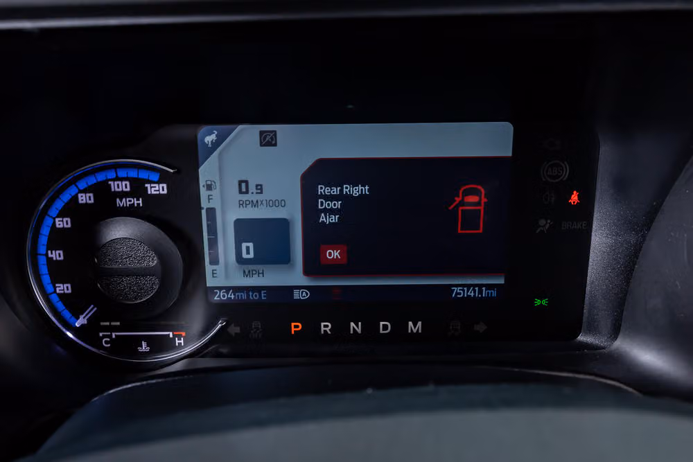2022 Ford Bronco Base Image 18