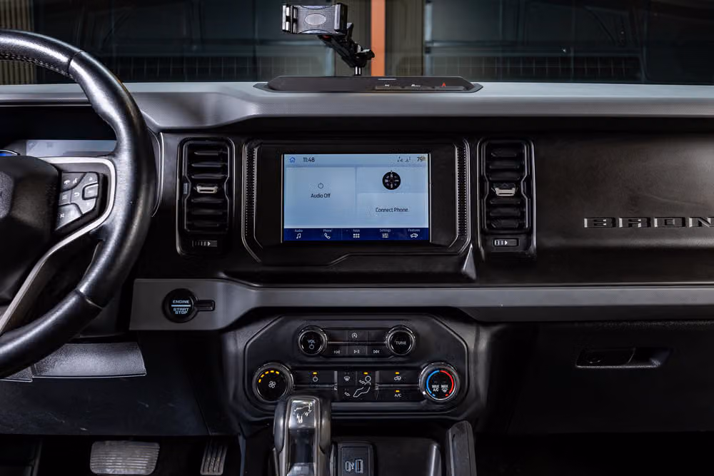 2022 Ford Bronco Base Image 22