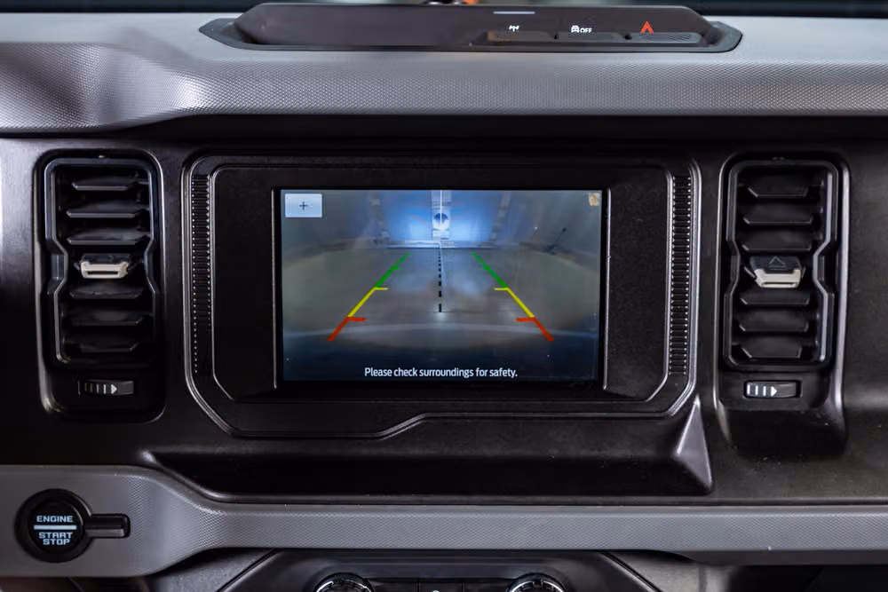 2022 Ford Bronco Base Image 26