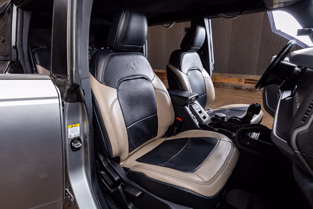 2022 Ford Bronco Base Image 28