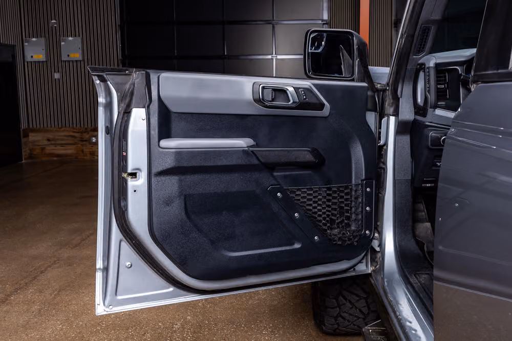2022 Ford Bronco Base Image 33