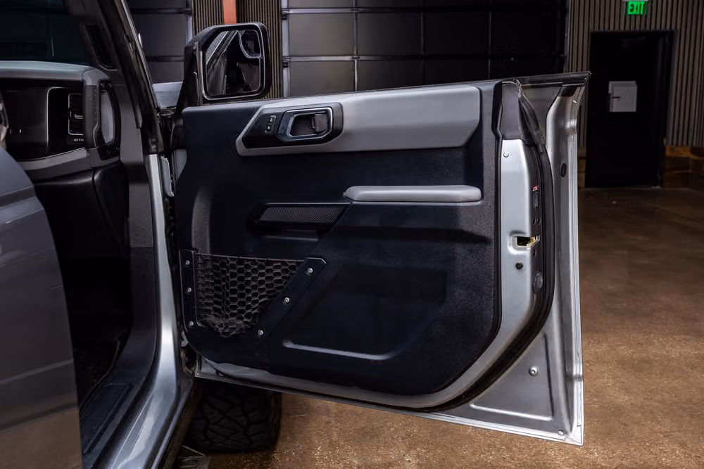 2022 Ford Bronco Base Image 34