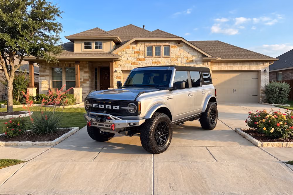 2022 Ford Bronco Base Image 40
