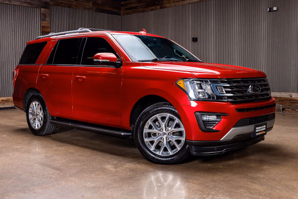 2020 Ford Expedition XLT Image 1