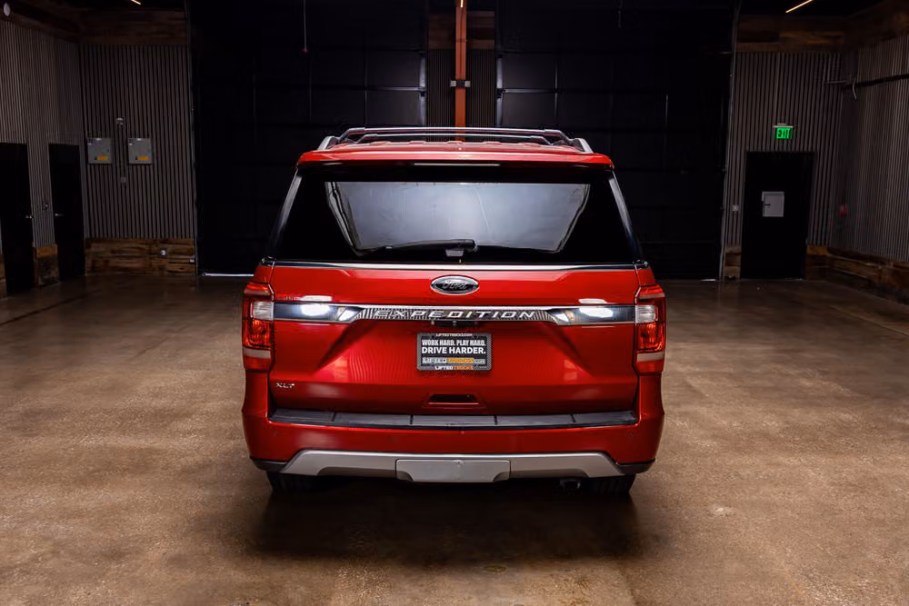2020 Ford Expedition XLT Image 8