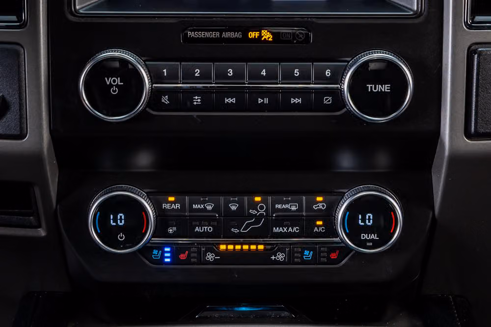 2020 Ford Expedition XLT Image 24
