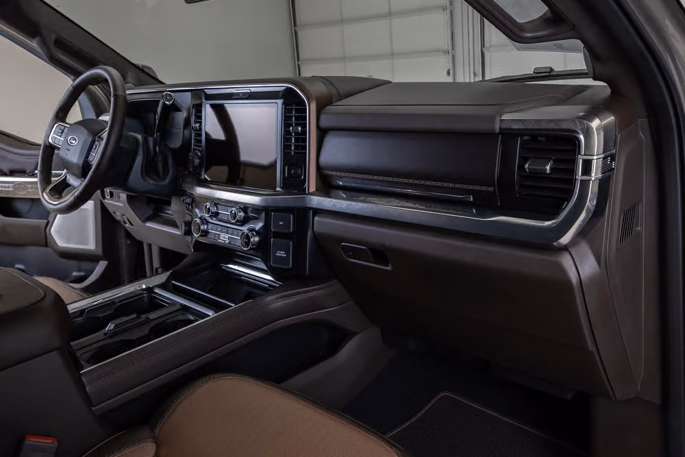 2026 Ford F-450 Super Duty King Ranch Crew Cab Image 17