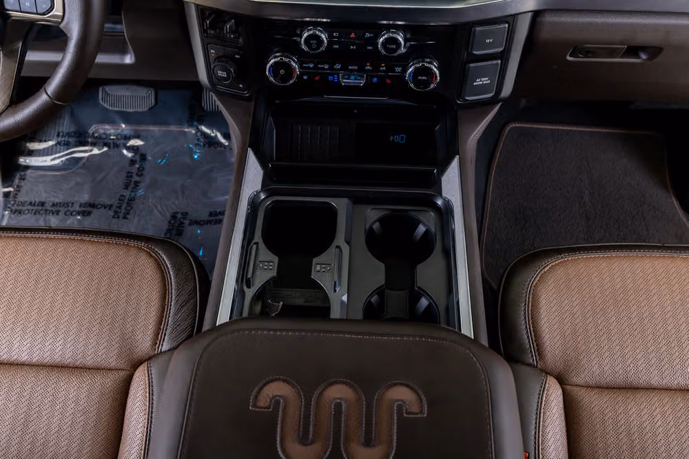 2026 Ford F-450 Super Duty King Ranch Crew Cab Image 27