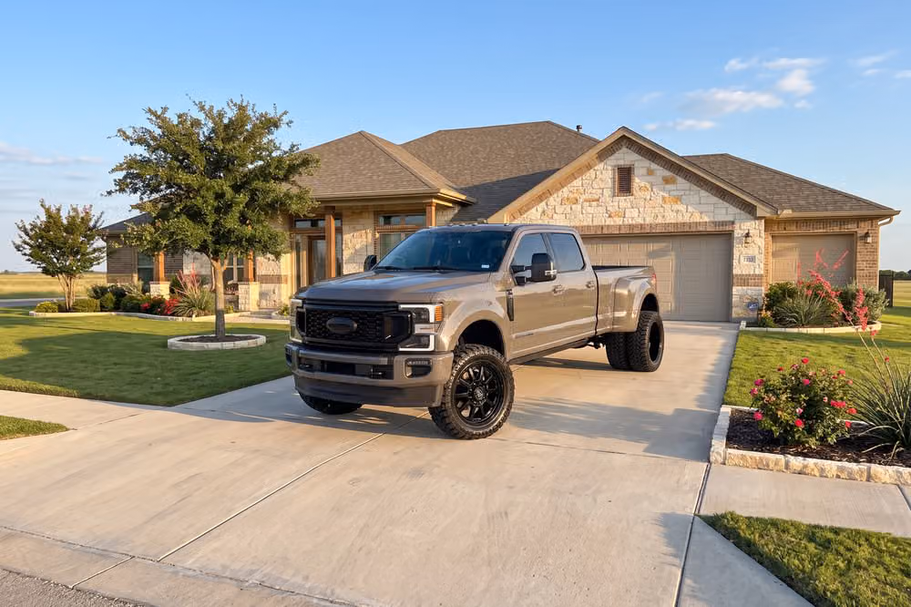 2026 Ford F-450 Super Duty King Ranch Crew Cab Image 42