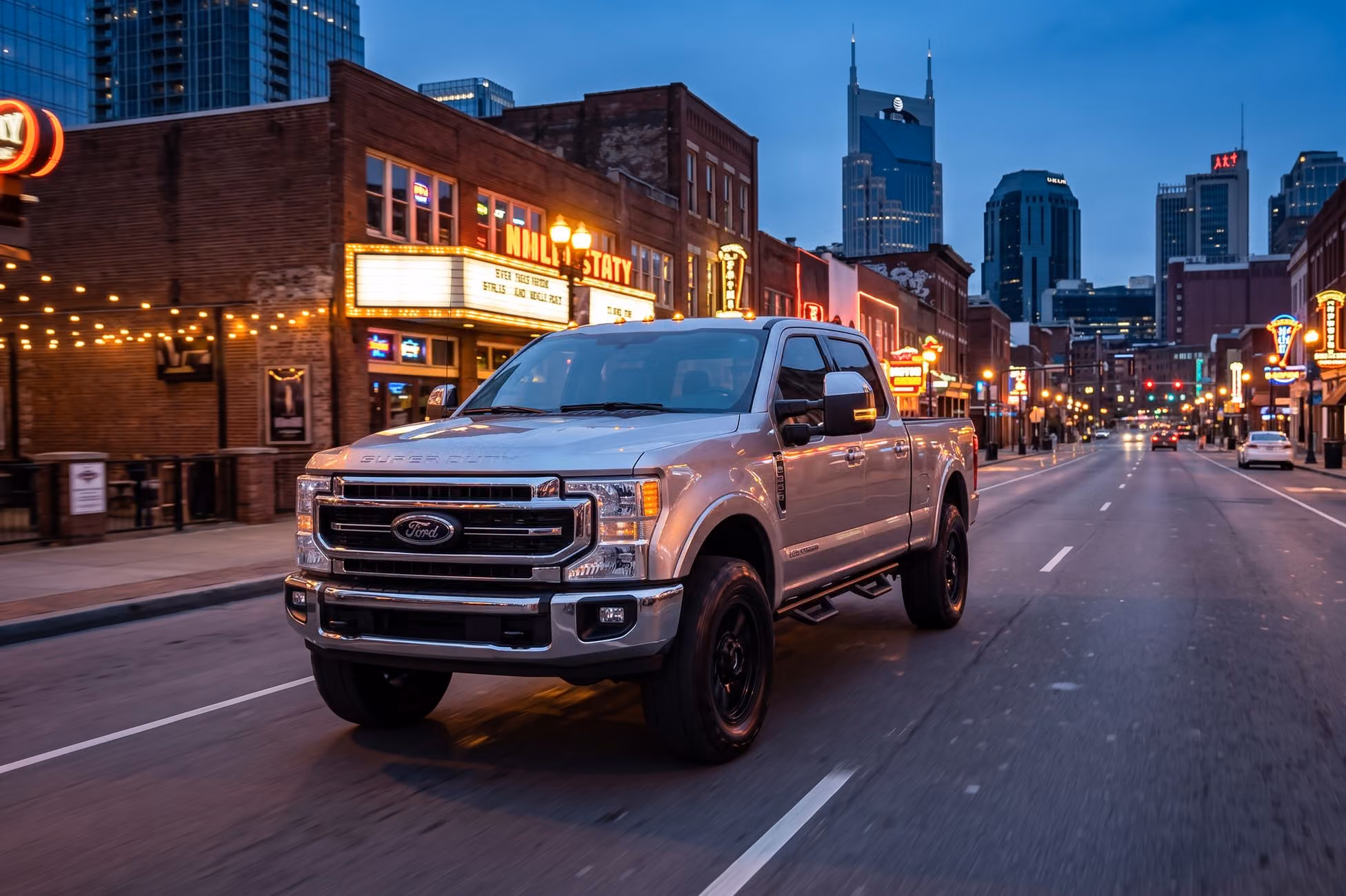2022 Ford F-350 Super Duty Lariat Crew Cab Image 40