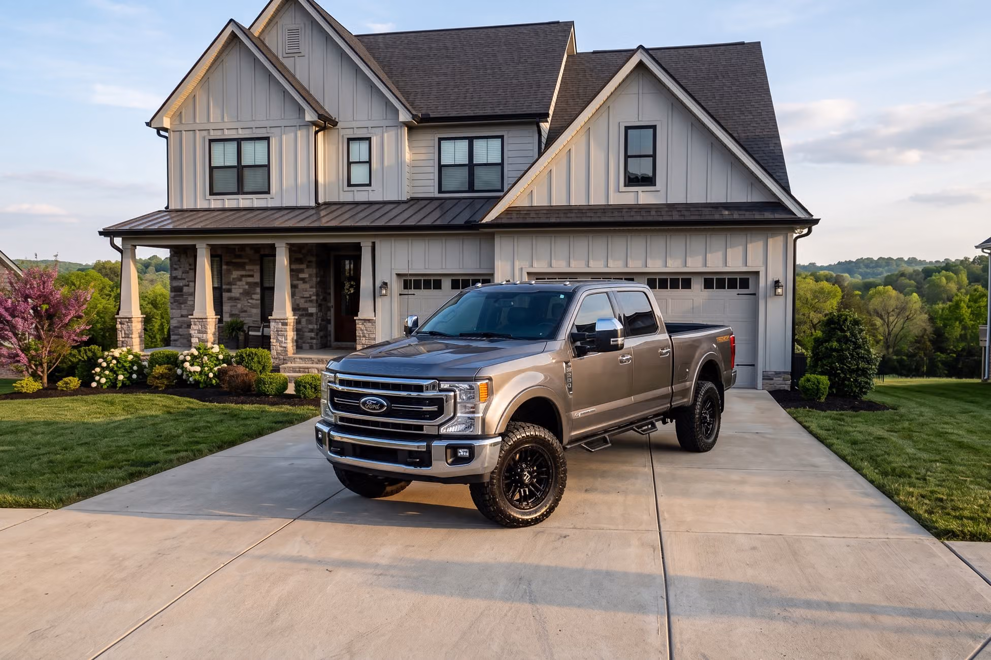 2022 Ford F-350 Super Duty Lariat Crew Cab Image 41