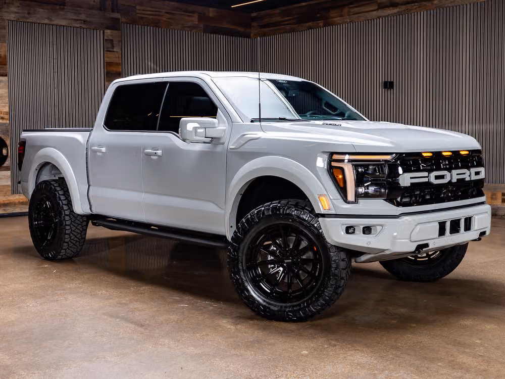 2026 Ford F-150 Raptor SuperCrew Image 1