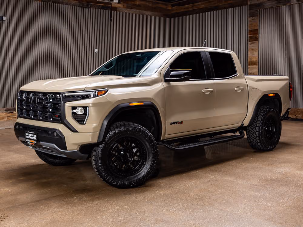 2023 GMC Canyon AT4 Crew Cab Image 6