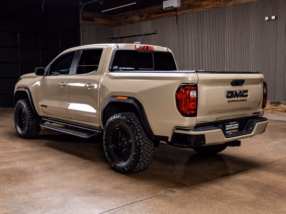 2023 GMC Canyon AT4 Crew Cab Image 8