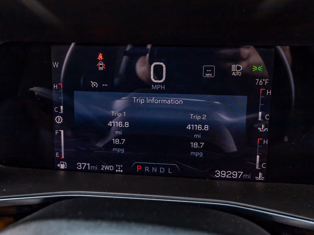 2023 GMC Canyon AT4 Crew Cab Image 19