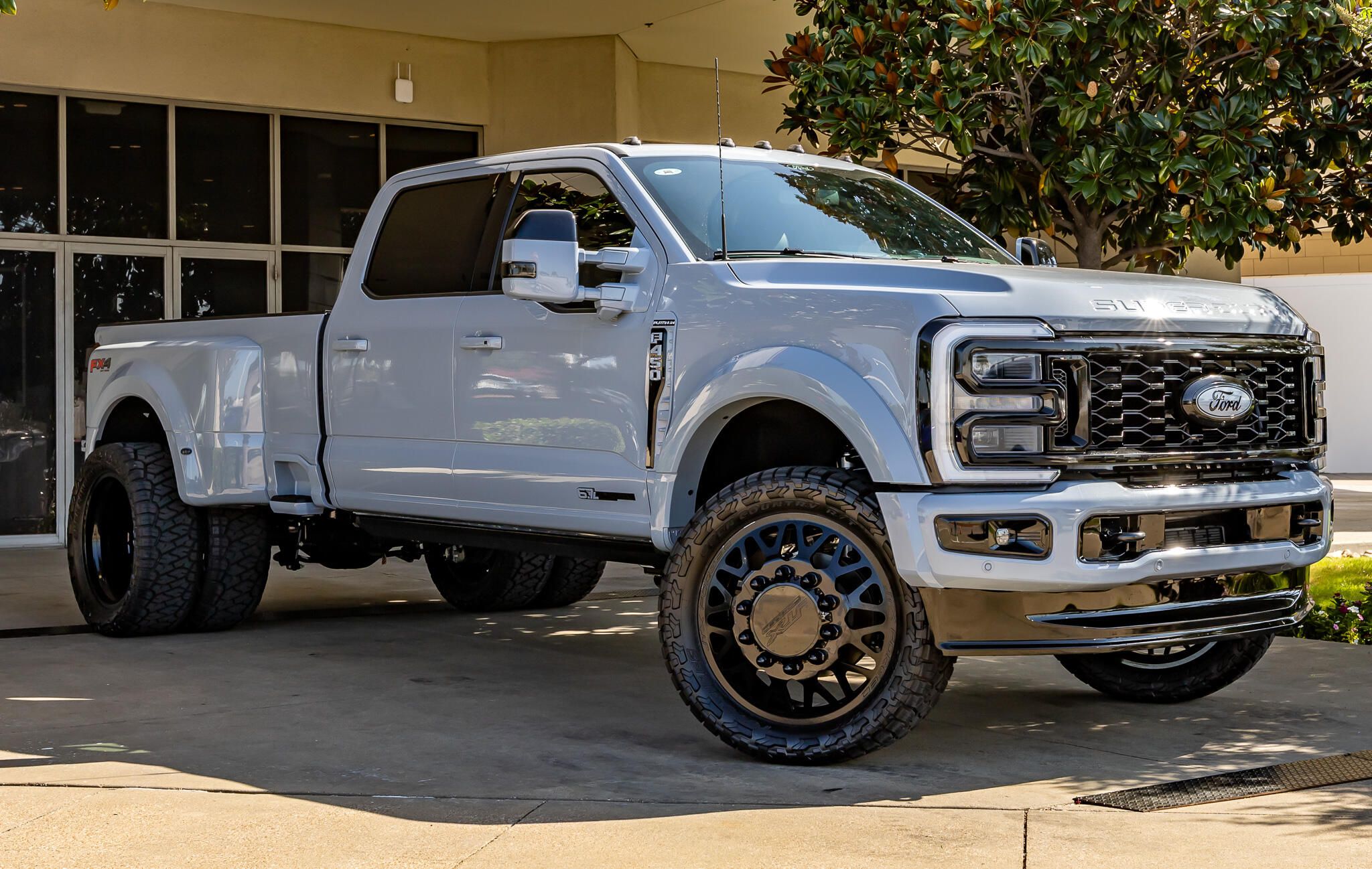 2026 Ford F-450 Super Duty Platinum