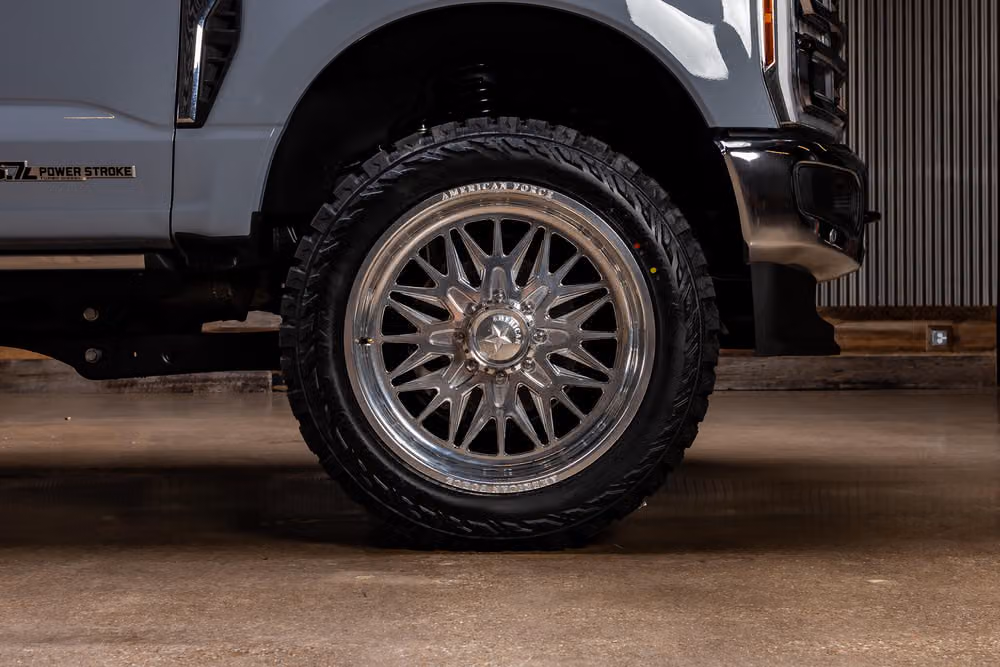 2025 Ford F-250 Super Duty King Ranch Crew Cab Image 12