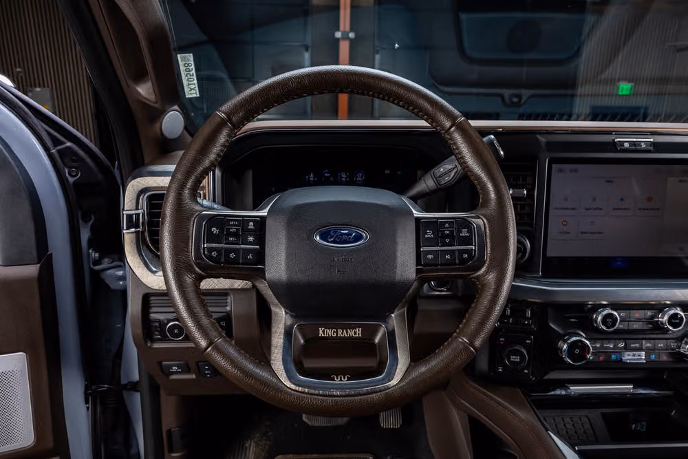 2025 Ford F-250 Super Duty King Ranch Crew Cab Image 19