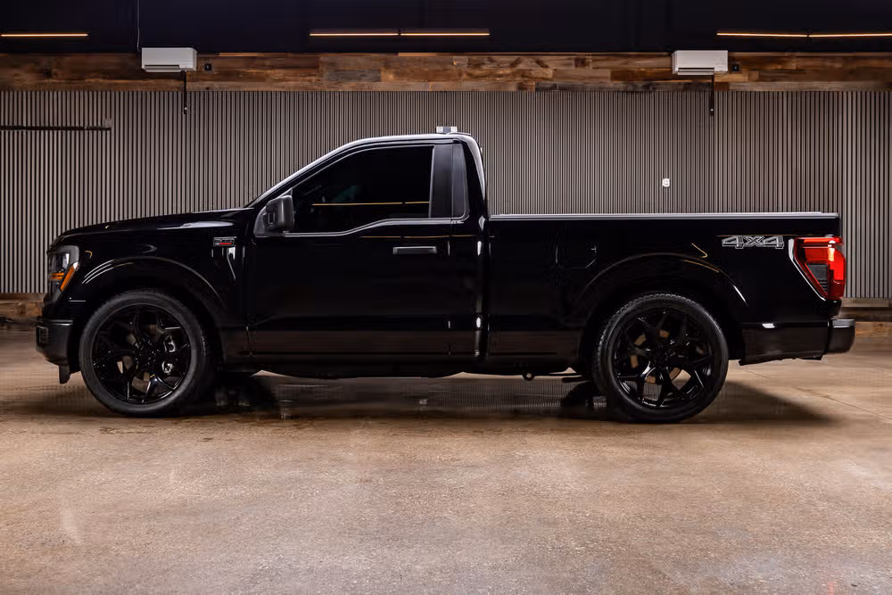 2025 Ford F-150 XL Regular Cab Image 5