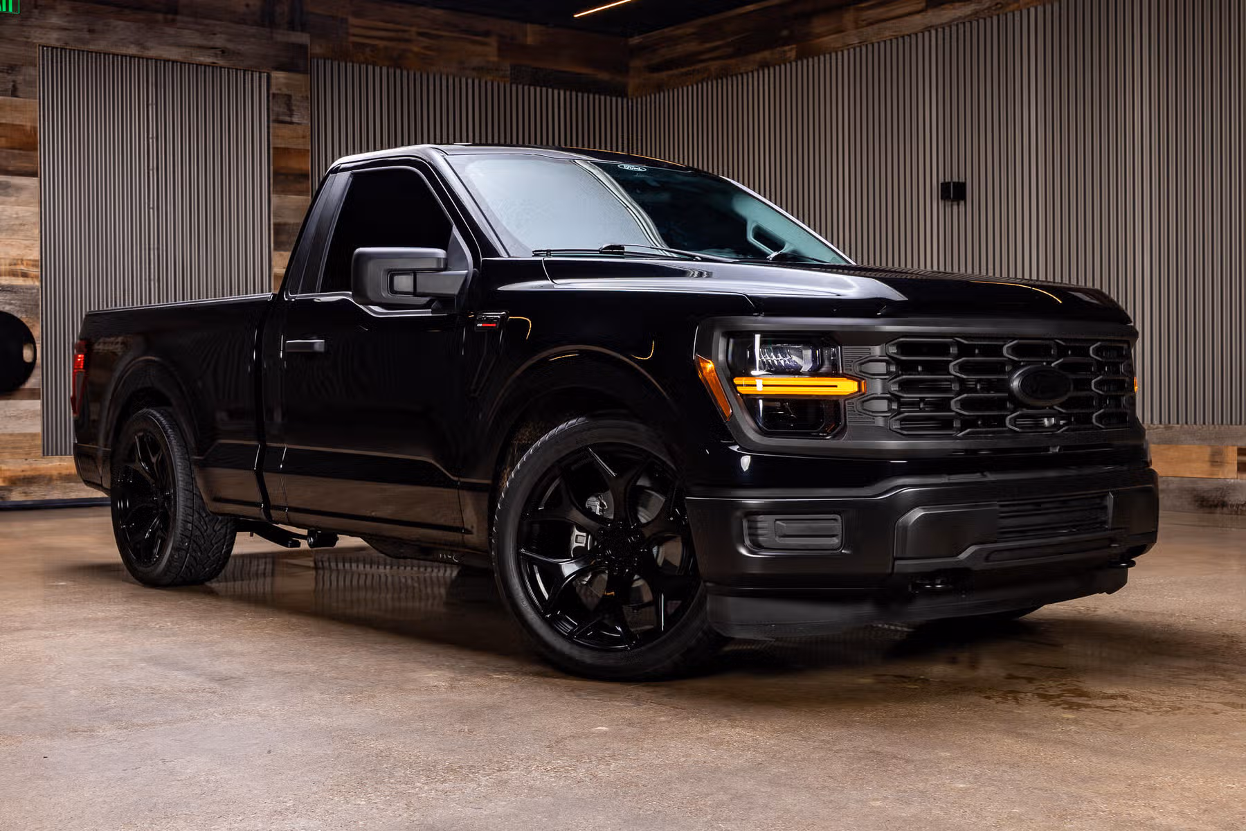 2025 Ford F-150 XL Regular Cab Image 1