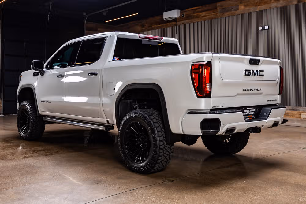 2024 GMC Sierra 1500 Denali Ultimate Crew Cab Image 7