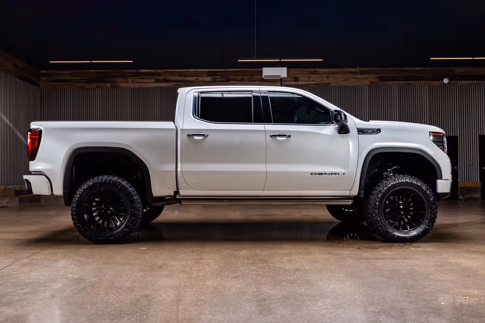 2024 GMC Sierra 1500 Denali Ultimate Crew Cab Image 11
