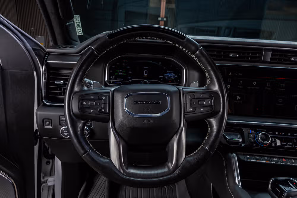 2024 GMC Sierra 1500 Denali Ultimate Crew Cab Image 19