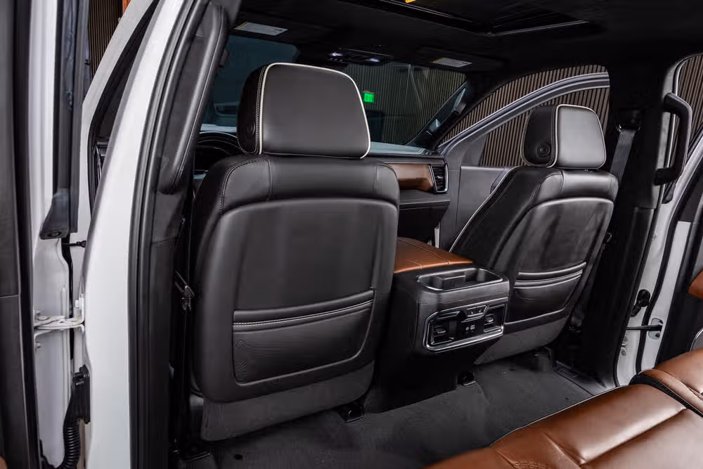 2024 GMC Sierra 1500 Denali Ultimate Crew Cab Image 35