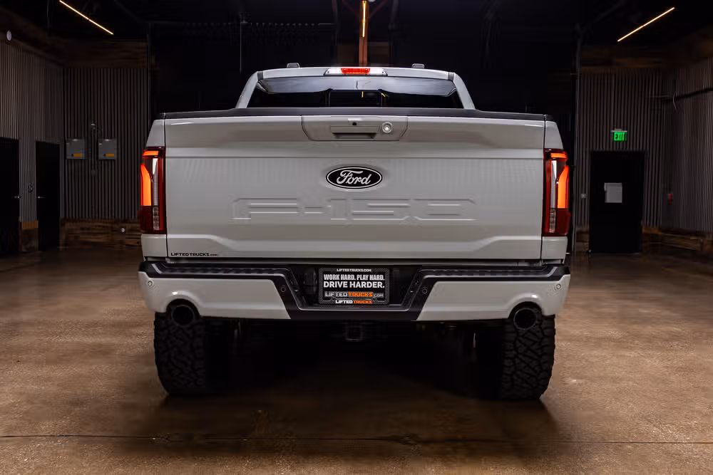 2026 Ford F-150 Lariat SuperCrew Image 8