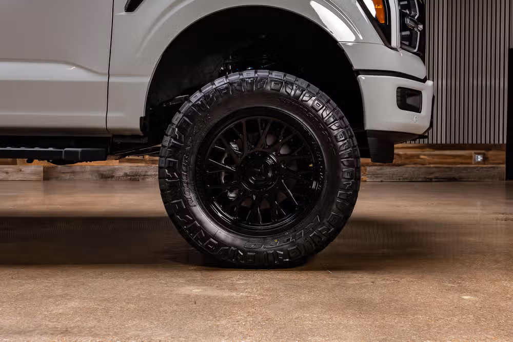 2026 Ford F-150 Lariat SuperCrew Image 12