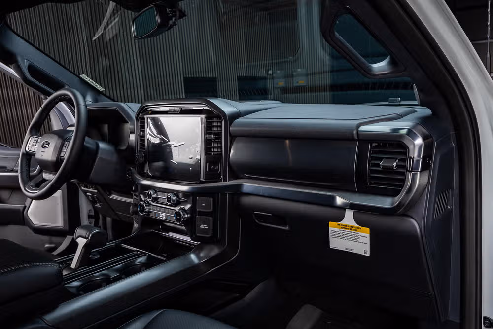 2026 Ford F-150 Lariat SuperCrew Image 18