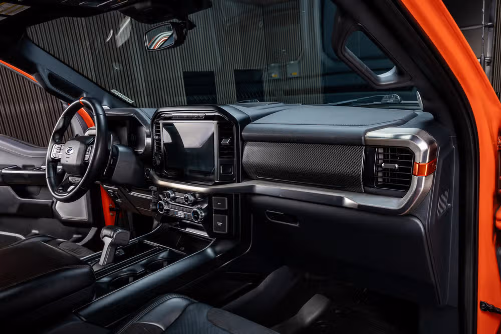 2023 Ford F-150 Raptor SuperCrew Image 17