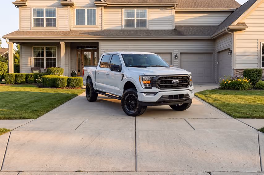 2023 Ford F-150 XLT SuperCrew Image 44