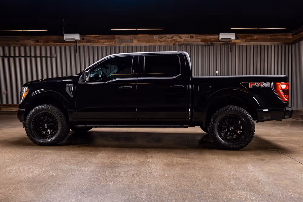 2022 Ford F-150 XLT SuperCrew Image 5