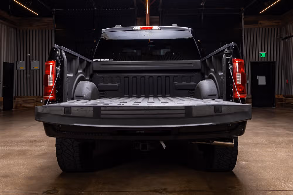 2022 Ford F-150 XLT SuperCrew Image 8