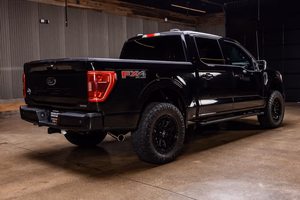 2022 Ford F-150 XLT SuperCrew Image 9