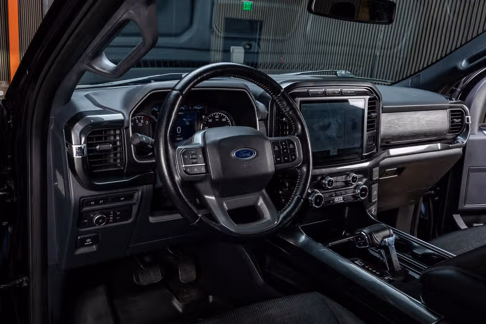 2022 Ford F-150 XLT SuperCrew Image 16